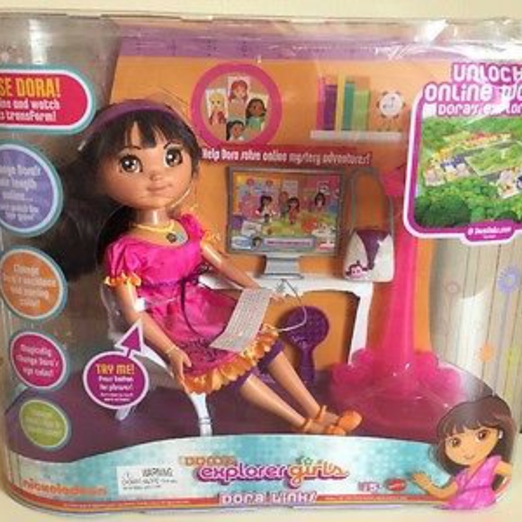 SOLD- Dora's Explorer Girls DORA LINKS Interactive DOLL - Picture 1 of 1